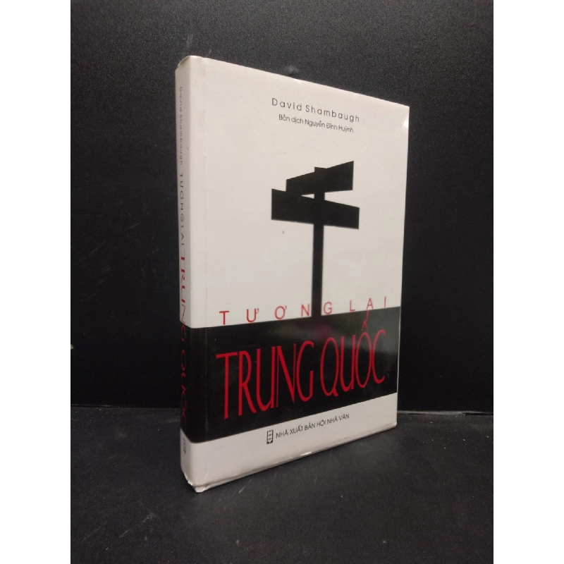 Tương lai Trung Quốc (bìa cứng) năm 2017 mới 80% ố vàng có mộc đỏ đầu sách HCM2902 Trung Quốc 913418