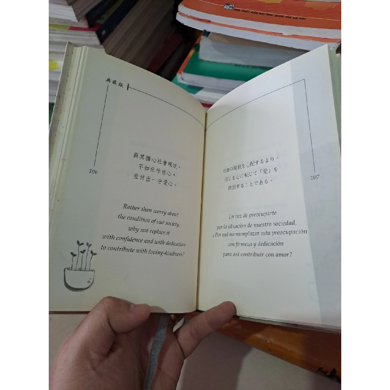 Sách song ngữ Tiếng anh - Tiếng Đài Loan mới 90% bẩn nhẹ HCM0808 TÂM LINH - TÔN GIÁO - THIỀN 919707
