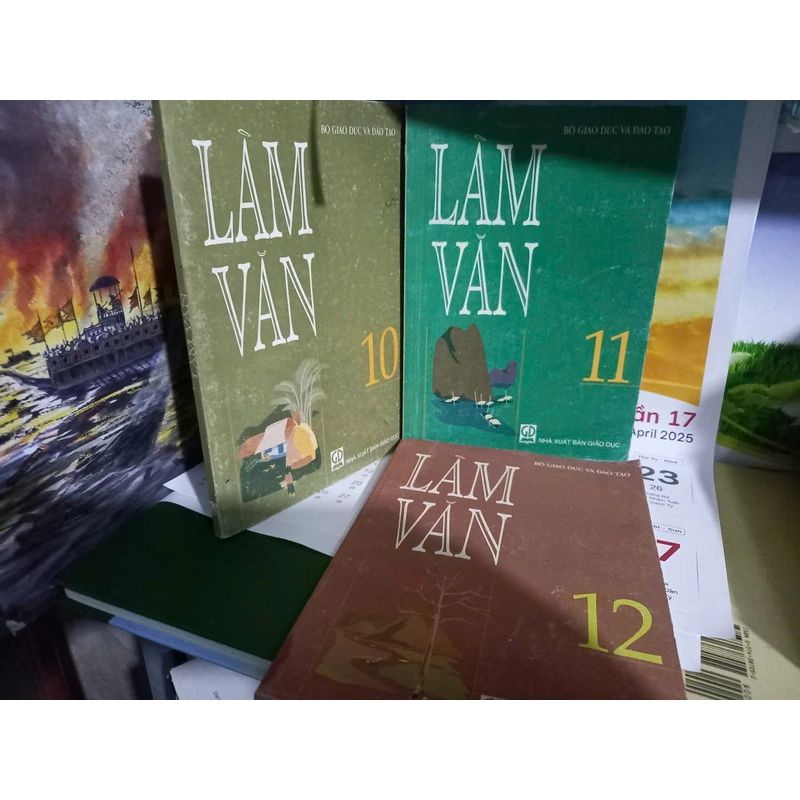 làm văn 10,11,12 444355
