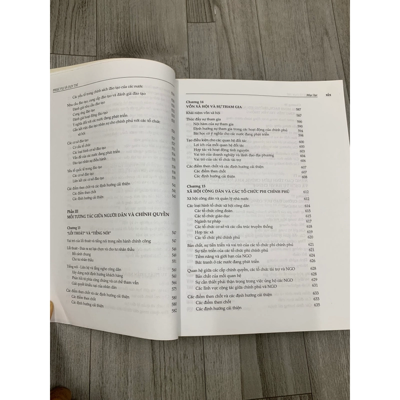 Phục vụ và duy trì cải thiện hành chính công trong một thế giới cạnh tranh. 8b3 549819