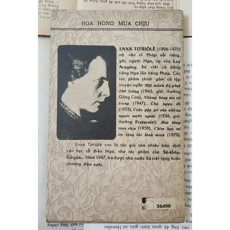 Tiểu thuyết HOA HỒNG MUA CHỊU (Elsa Triolet) 715182