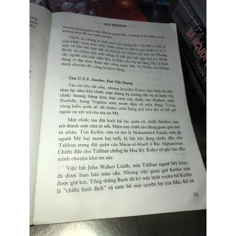 Điệp viên trung thành - Alex Berenson 971457