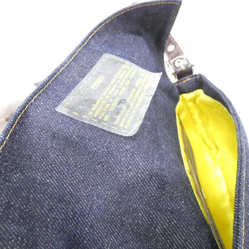 Túi xách vai Fendi Baguette 26424 - Hàng hiệu Authentic 776684