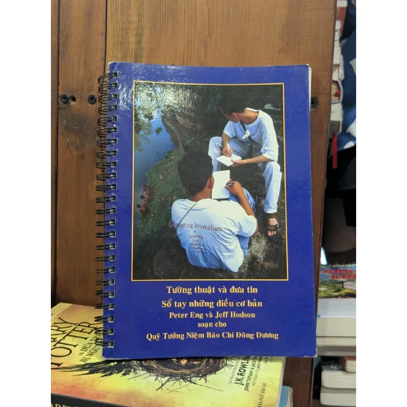 Tường thuật và đưa tin sổ tay những điều cơ bản 612132