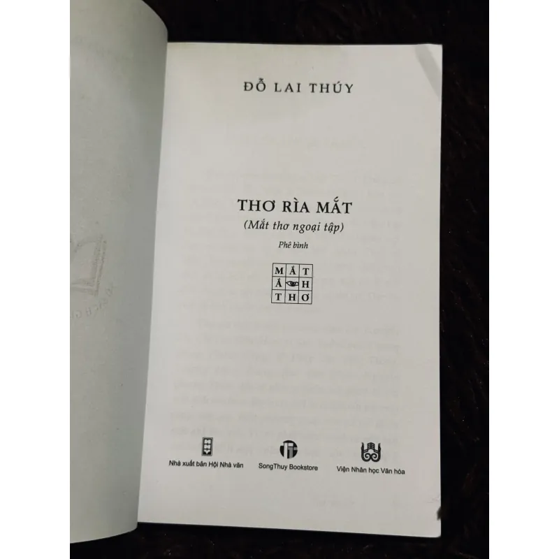 Thơ rìa mắt - Đỗ Lai Thuý 973371