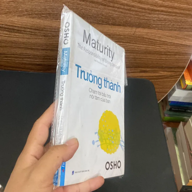 TRƯỞNG THÀNH - chạm tới bầu trời nội tâm của bạn- OSHO 384033