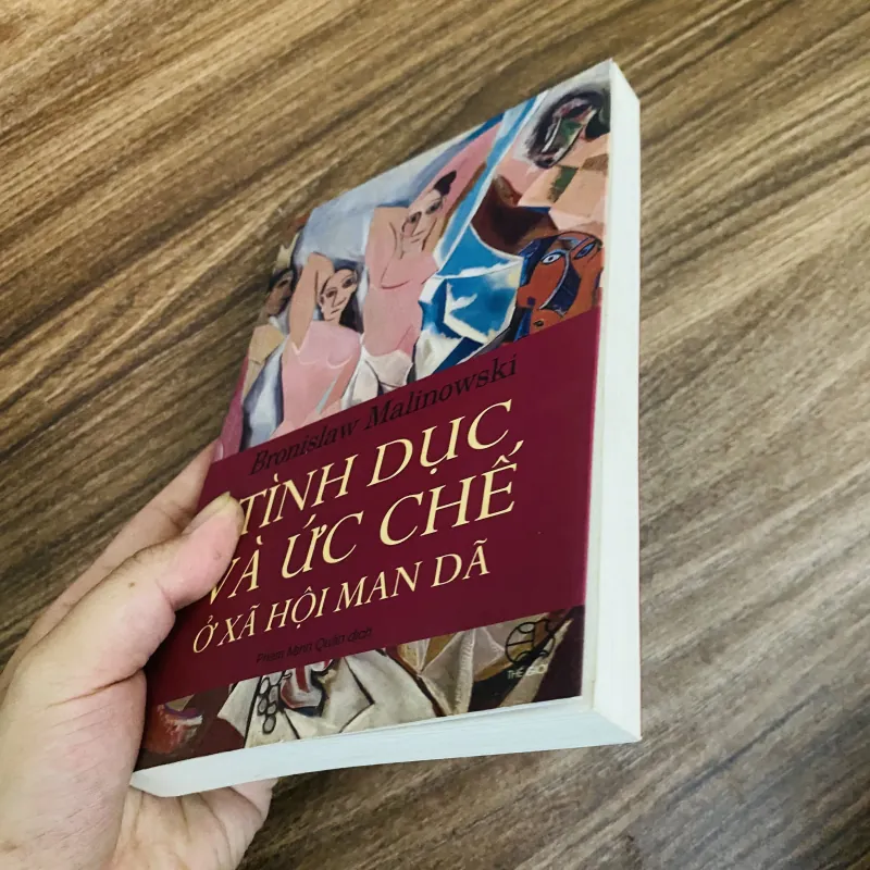 Tình dục và ức chế ở xã hội dã man 1024287