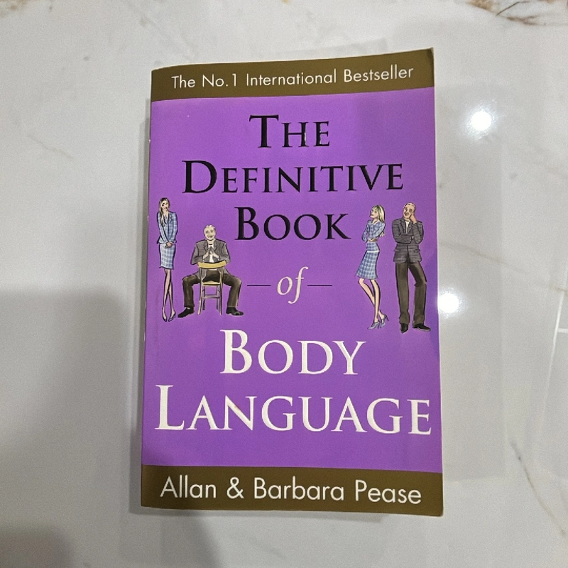 THE DEFINITIVE BOOK OF BODY LANGUAGE 326658