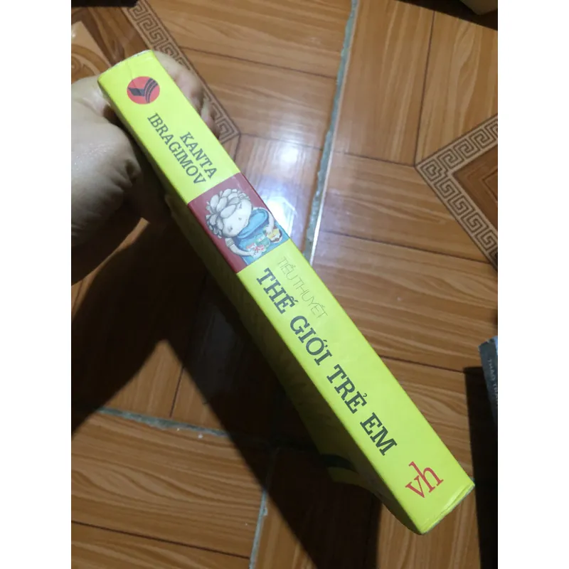 Tiểu thuyết hiện đại chủ đề chiến tranh - Thế giới trẻ em - Kanta Ibragimov 713956