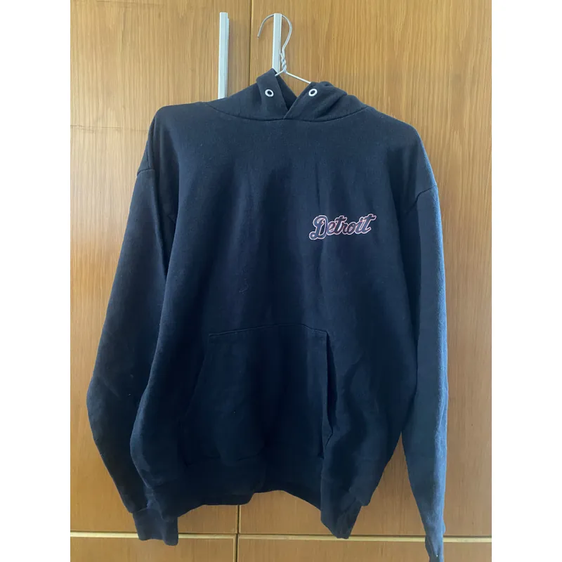 Hoodie đen size S 591096