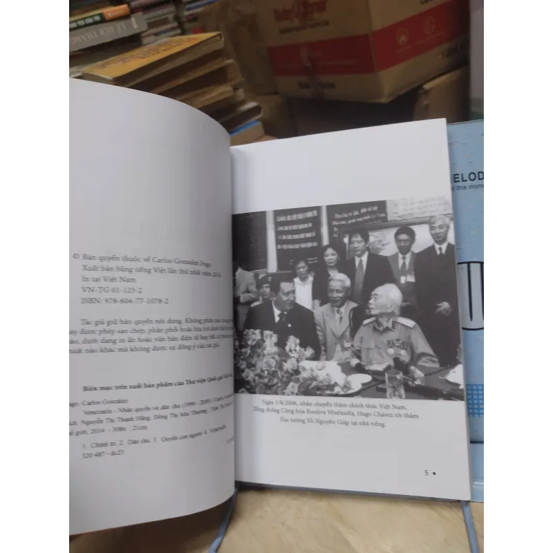 Sách: Venezuela Nhân quyền và dân chủ (1999-2009) - TG: Carlos Gonzalez Irago (A2) 934856
