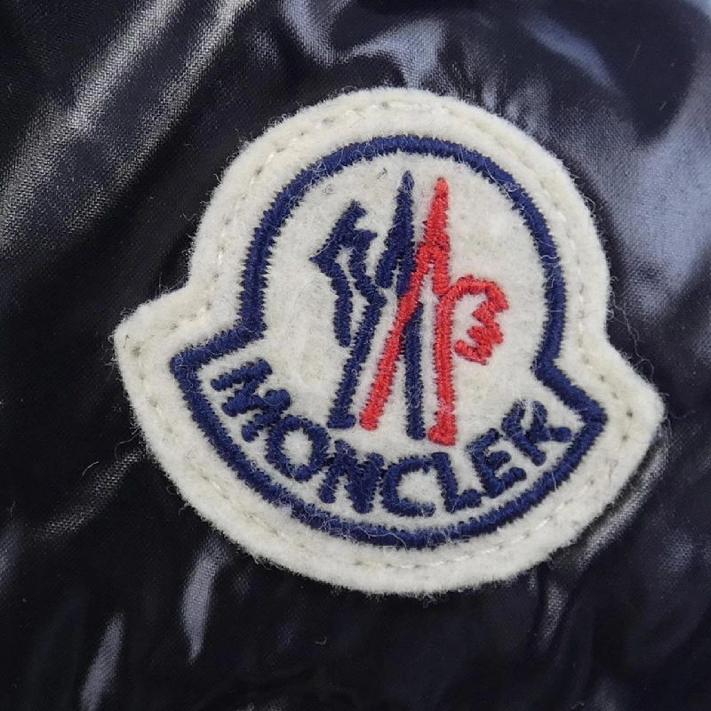 Áo khoác lông vũ MONCLER 638941