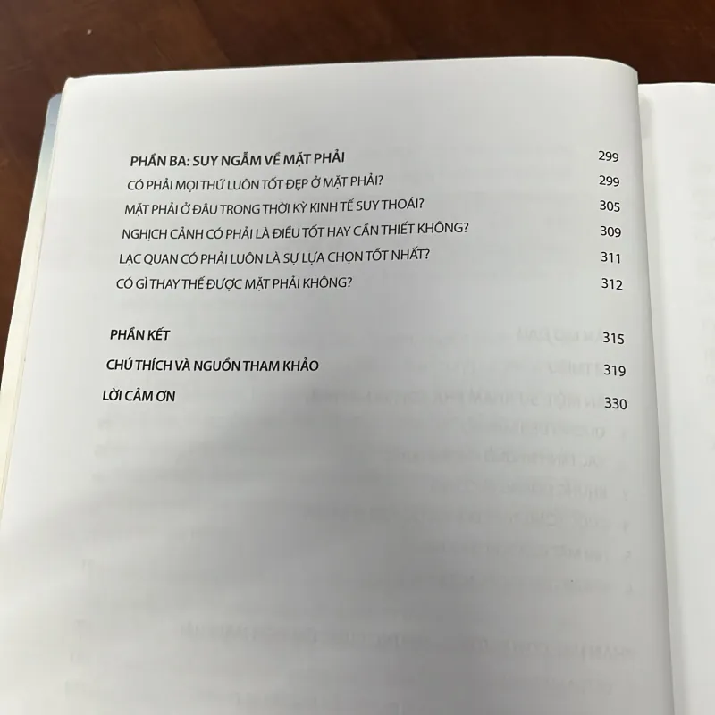 Mặt phải- đi tìm những cơ hội trong cuộc spongs Adam J Jackson 759236