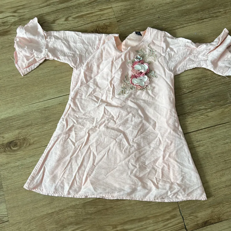 Váy bé gái 640421