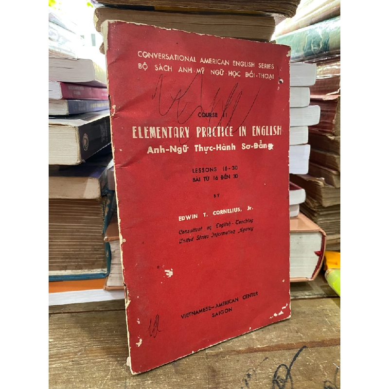 Bộ sách Anh-Mỹ ngữ học đối thoại - Edwin T. Cornelius, Jr 327043