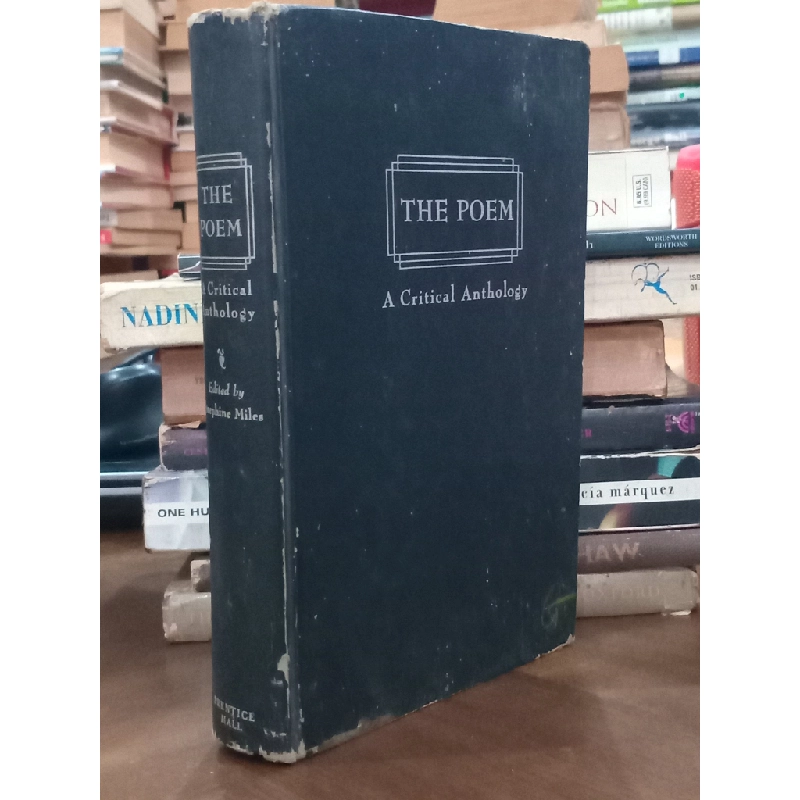 The Poem: A Critical Anthology 505186