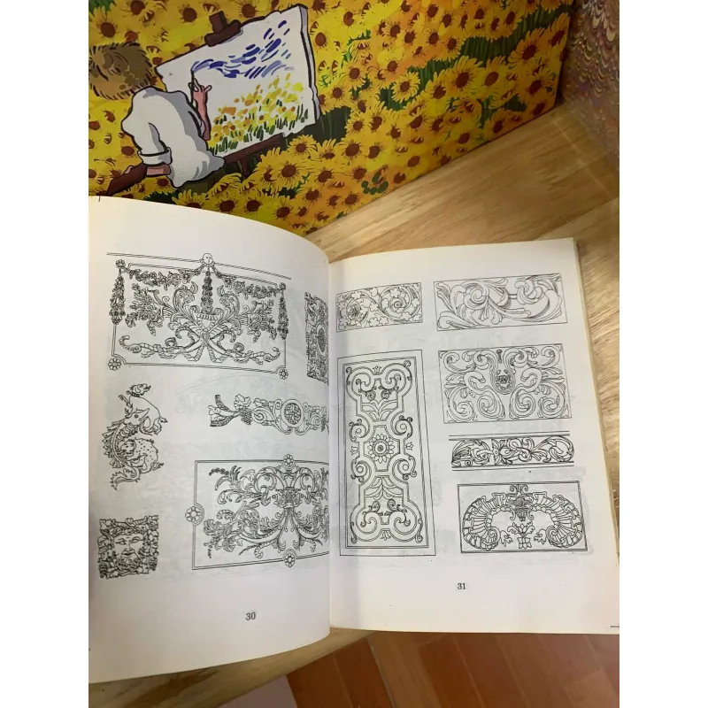 Văn Hóa Trang Trí Các Nước Đông Tây - Huỳnh Văn Lý 927239