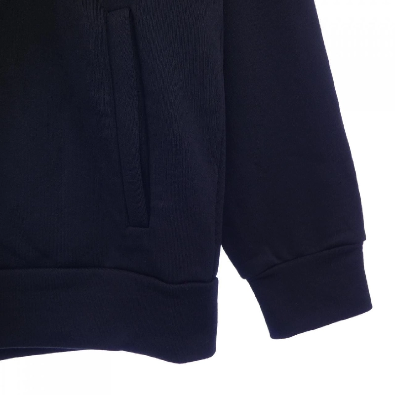 Áo khoác FENDI - Hàng hiệu Authentic 900735