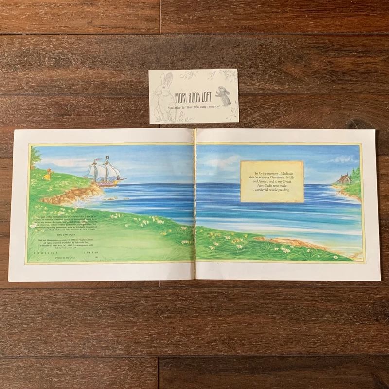 Sách tranh tiếng anh Grandma and the Pirates, Used, minh họa cổ điển, khổ ngang, lỏng gáy 478689