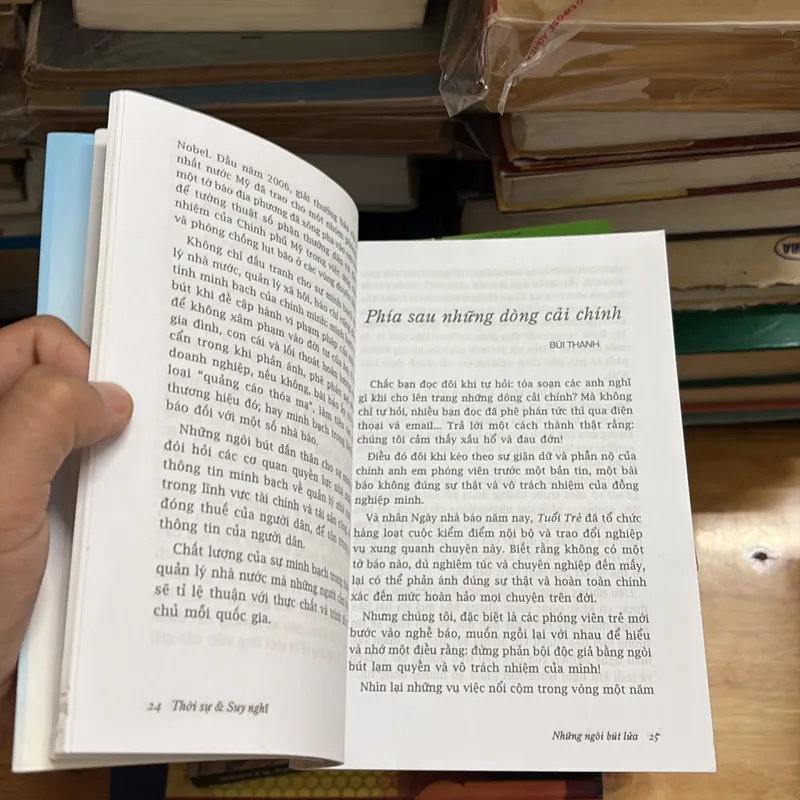 II Những Ngòi Bút Lửa (Tuyển Tập Những Bài “Thời Sự Và Suy Nghĩ” Đã Đăng Trên Tuổi Trẻ 700455