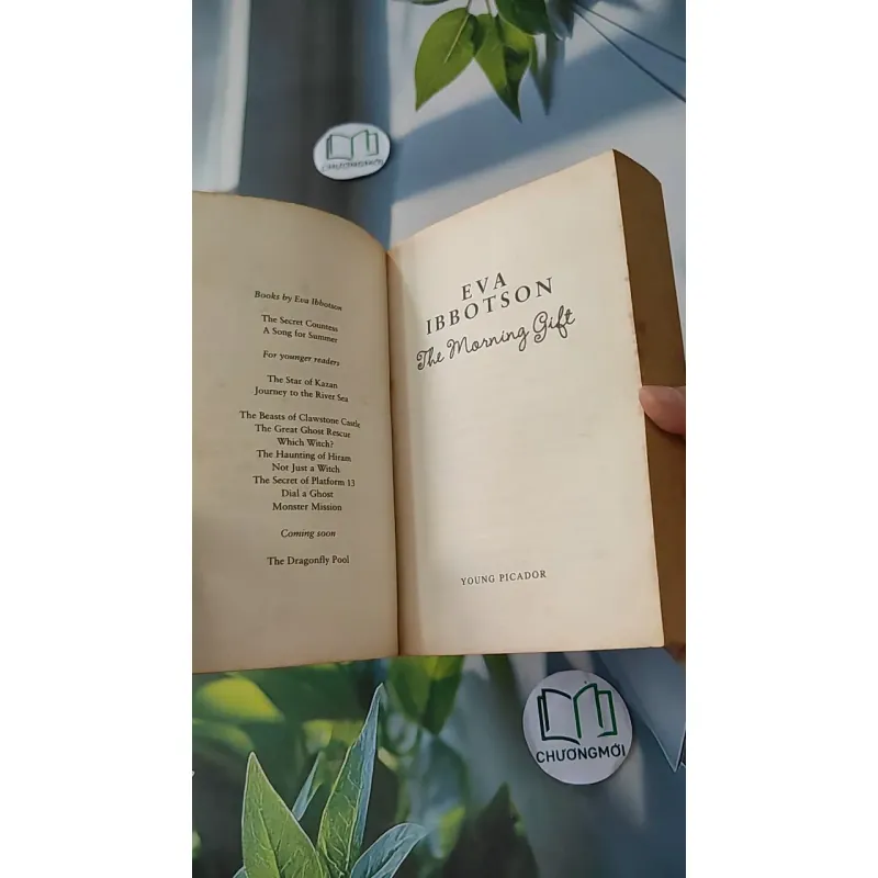 [MIỄN PHÍ BỌC SÁCH] The Morning Gift - Eva Ibbotson 1033594