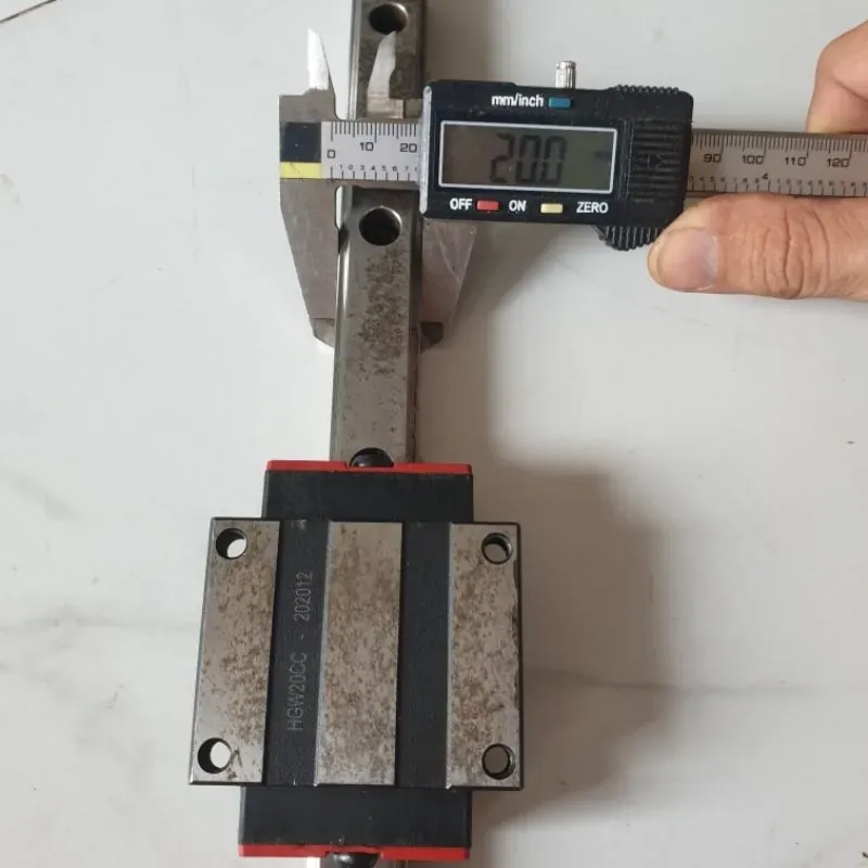 [bản 20] ray HG20 HC20 dài 400 mm có cánh 2 đầu ốc M6 chế máy tiện phay xy 674290