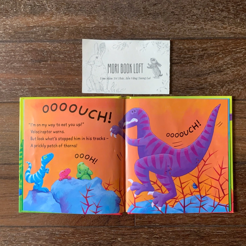 Sách ngoại văn The Very Dizzy Dinosaur, Used, Bìa cứng, Khổ nhỏ 498847