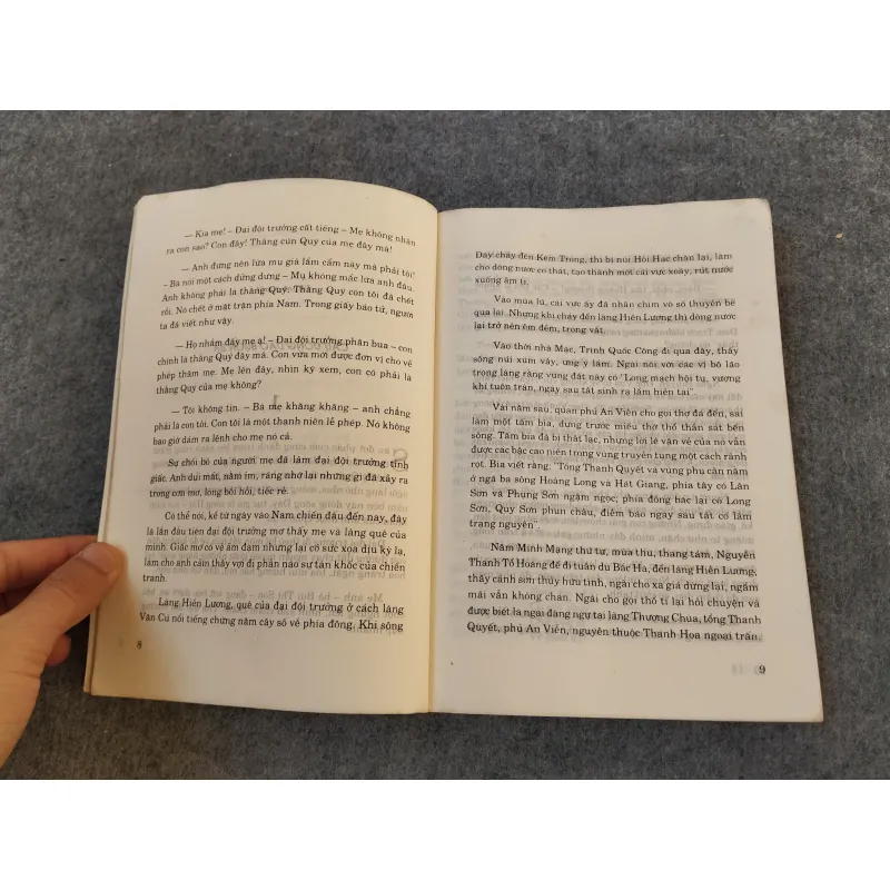 ĐỒNG DAO THỜI CHIẾN TRANH - VĂN LÊ 697717