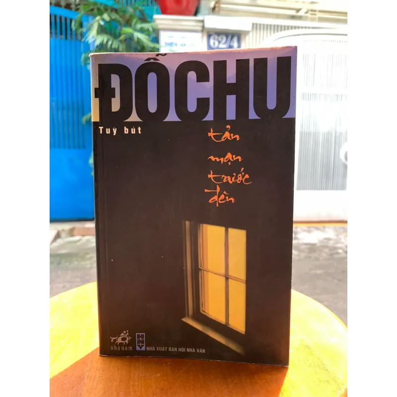 Tản mạn trước đèn - Đỗ Chu 571342