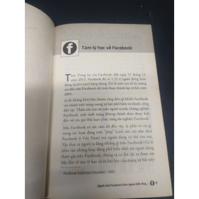 Người Chơi Facebook Khôn Ngoan Biết Rằng mới 80% ố vàng 2014 HCM2105 Xuân Nguyễn SÁCH KỸ NĂNG 914509
