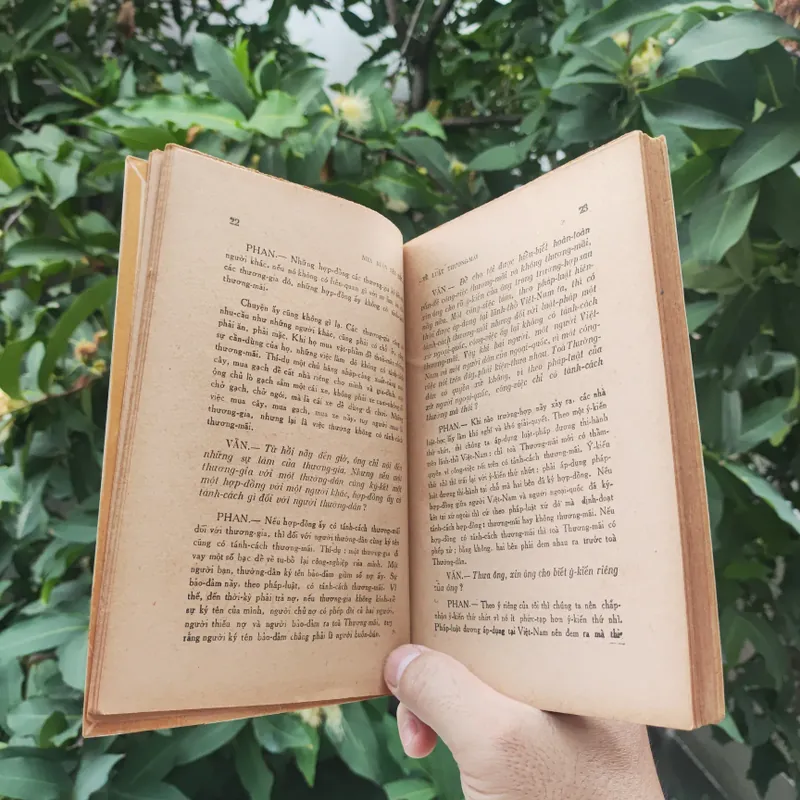 Nhà Buôn Nên Biết Về Luật Thương Mại - Trịnh Đình Thảo 730584