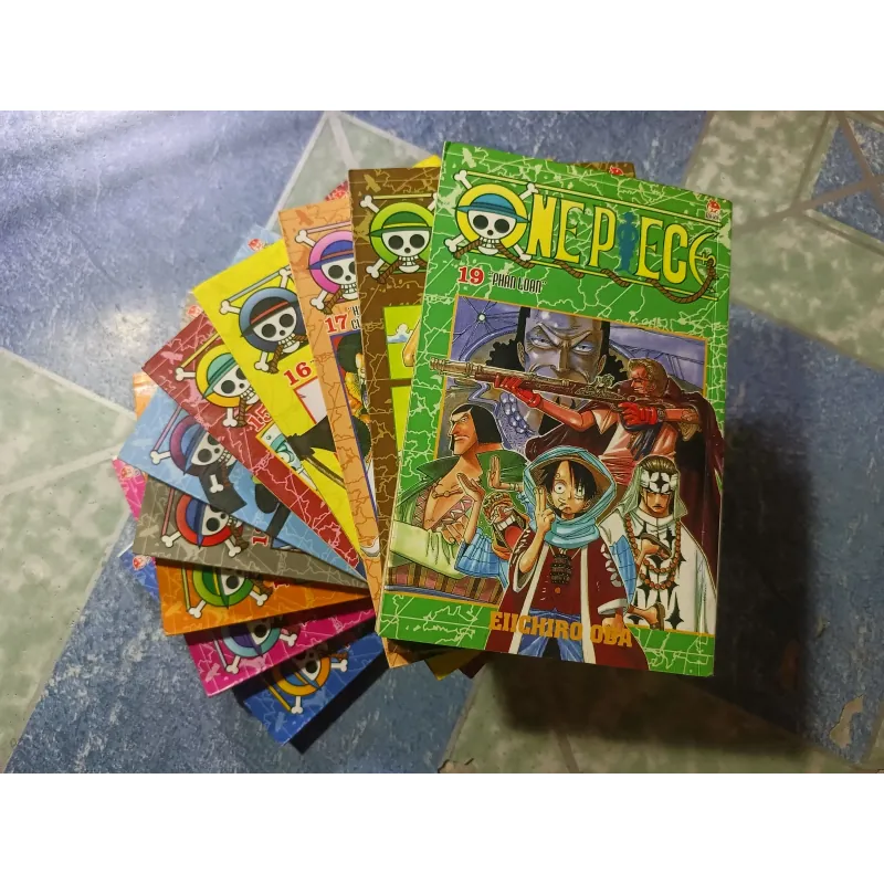 Combo One Piece 109 tập + One Piece Lucky 77 1006779