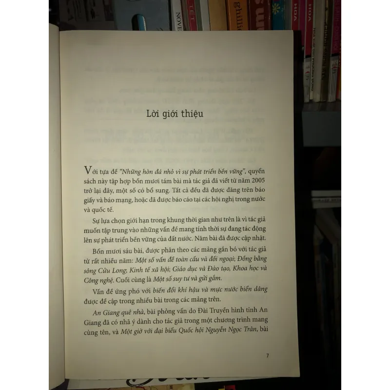 Những hòn đá nhỏ vì sự phát triển bền vững - Nguyễn Ngọc Trân 697232