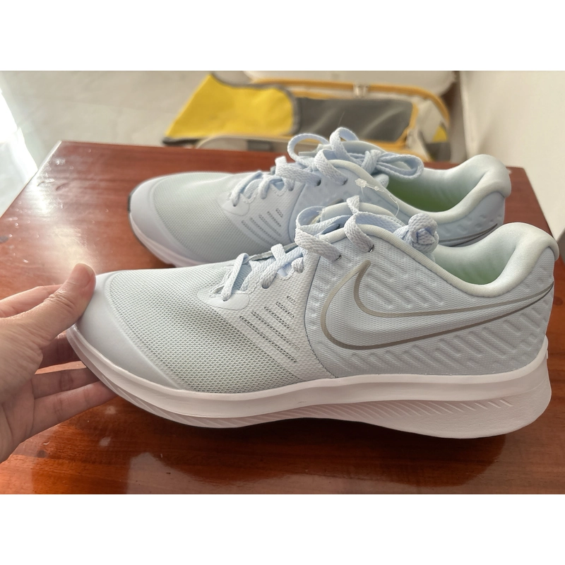 Giày Nike size 35.5cm 442629