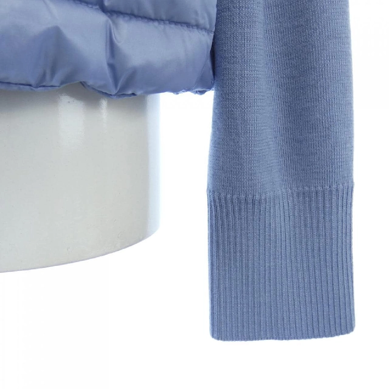 Áo khoác lông vũ MONCLER 643152