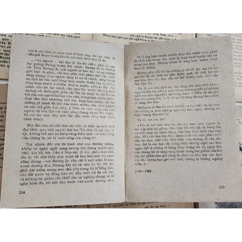 Tiểu thuyết NHỮNG NGÔI SAO BAN NGÀY (Olga Fyodorovna Berggolts) 728180