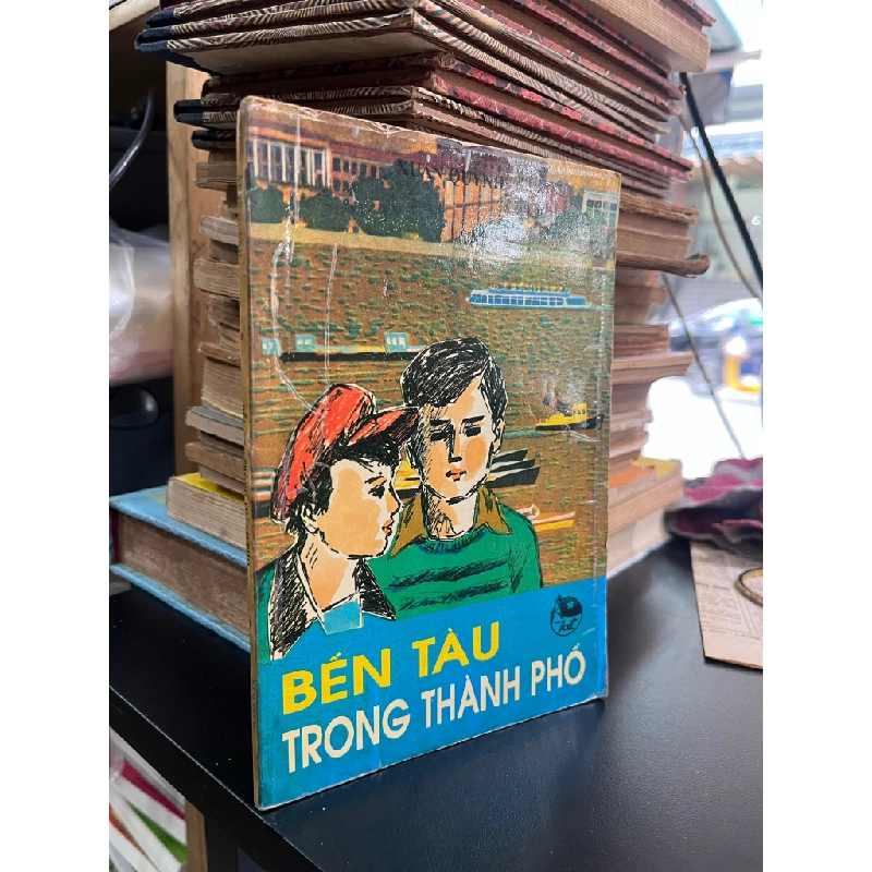 Bến tàu trong thành phố - Xuân Quỳnh 492179
