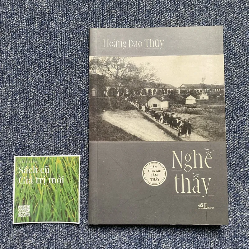 Nghề thầy - Hoàng Đạo Thuý 727949