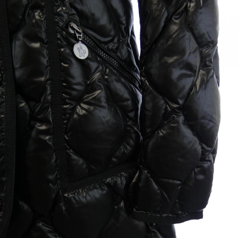 Áo khoác lông vũ MONCLER 641336