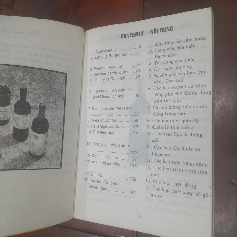 THE BARTENDER'S STANDARD MANUAL - Pha chế RƯỢU (song ngữ Anh - Việt) 546535