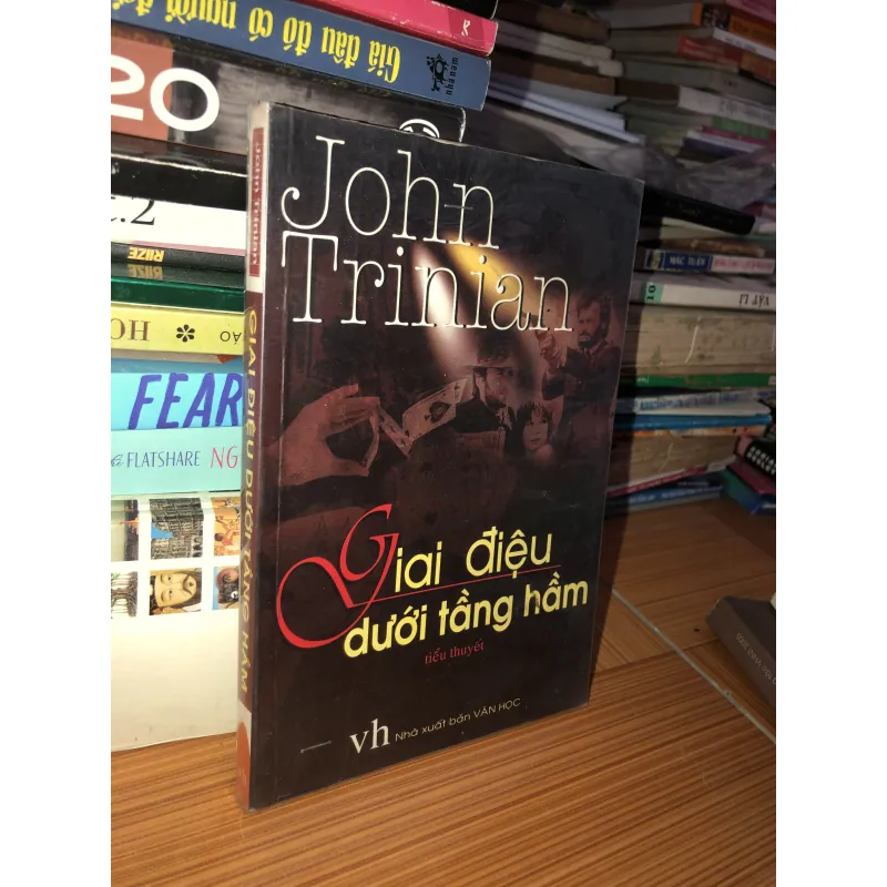 Giai điệu dưới tầng hầm - John Trinian 1000763