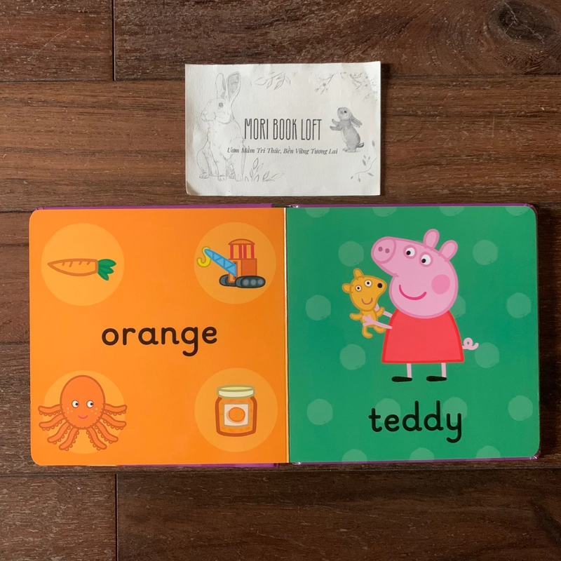Sách ngoại văn Colours With Peppa, Used, Board Book 540732
