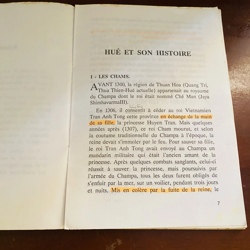 Recueil d'histoires sur Húe  444230