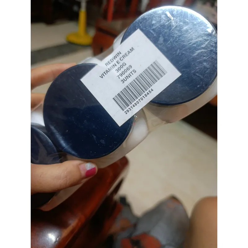 Kem vitamin E lotion mặt và body  724625