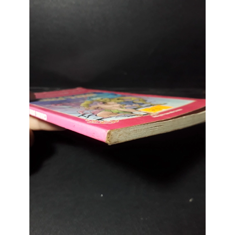 Chàng đốn củi và con tinh mới 80% bẩn bìa, ố nhẹ, có chữ ký 2001 HCM1001 Vương Trung Hiếu VĂN HỌC 918200