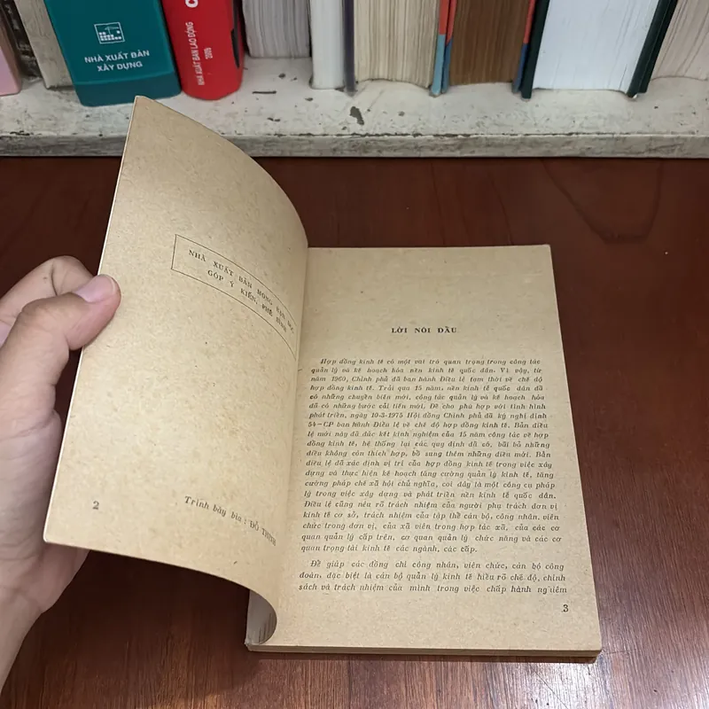 II Sách Xưa: Hợp Đồng Kinh Tế - Lê Lộc - 1978 664263