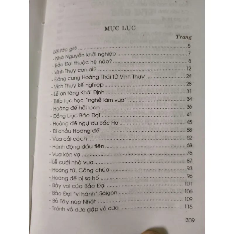 Bảo Đại - Nam Phương Triều Nguyễn LỊCH SỬ - CHÍNH TRỊ - TRIẾT HỌC ANTQ0810 578005