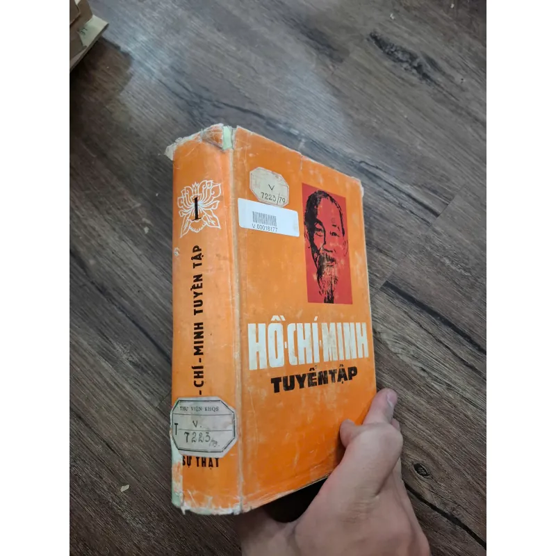 Hồ Chí Minh Tuyển Tập - Tập 1 - Hồ Chí Minh - Văn kiện/Tư tưởng 716210