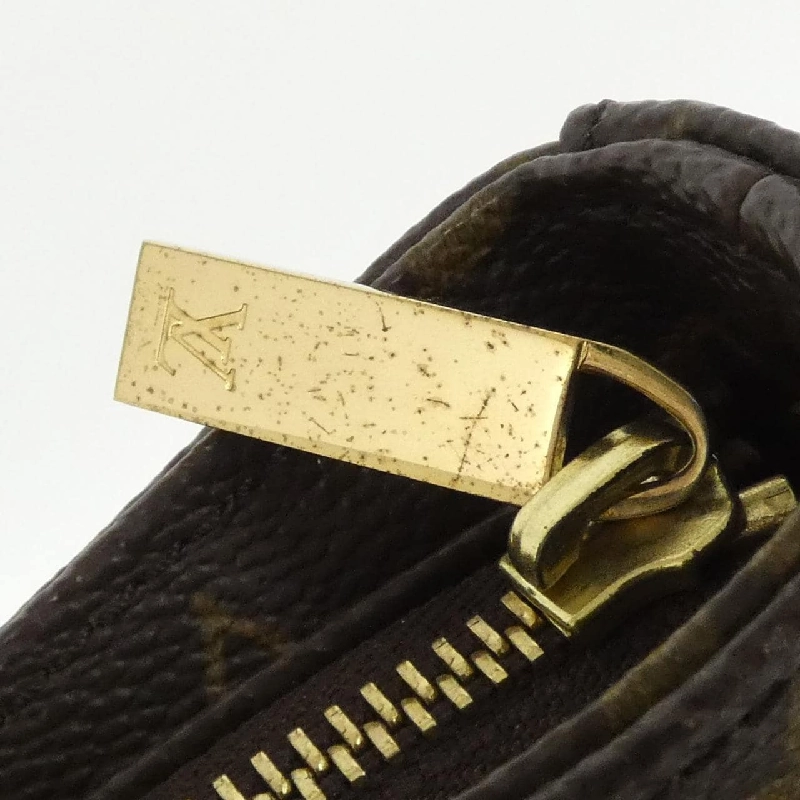 Túi đeo vai Louis Vuitton Monogram Looping MM M51146 609128