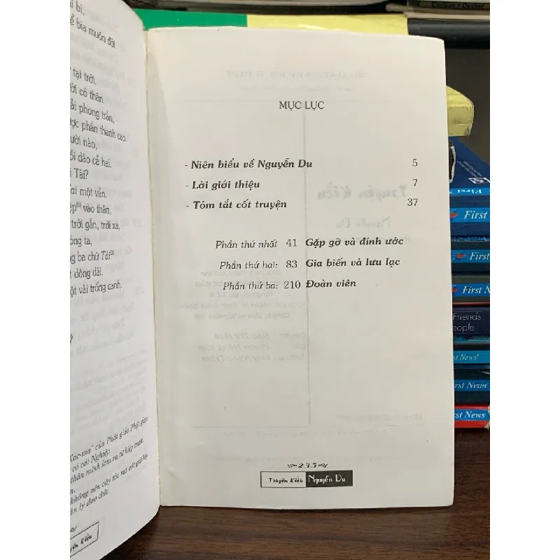 Truyện Kiều- Nguyễn Du- Hồng Đức soạn 694511